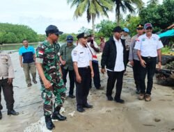 TNI-Polri Amankan Kunjungan Gubernur Papua Selatan di Okaba