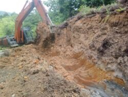 Excavator Buka Harapan Baru di Beutong