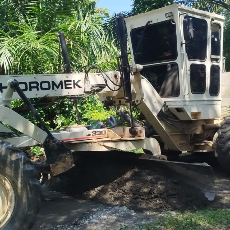 Harapan Warga Pasi Aceh Mengalir Bersama Greder TMMD