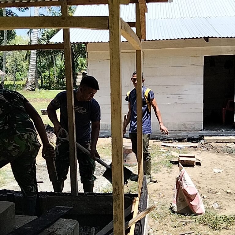 Satgas TMMD 127 Bangun MCK untuk Putus Mata Rantai Penyakit