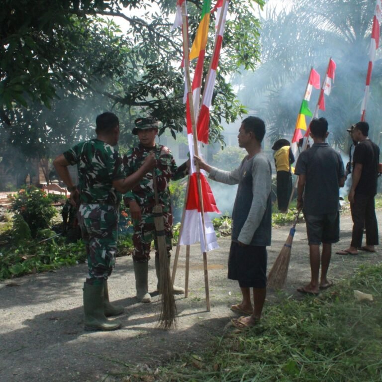 Satgas dan Warga Bersolekkan Desa Sambut Penutupan TMMD