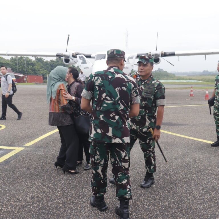 Kedatangan Danrem 091/ASN Jadi Momentum Pererat Silaturahmi Satuan