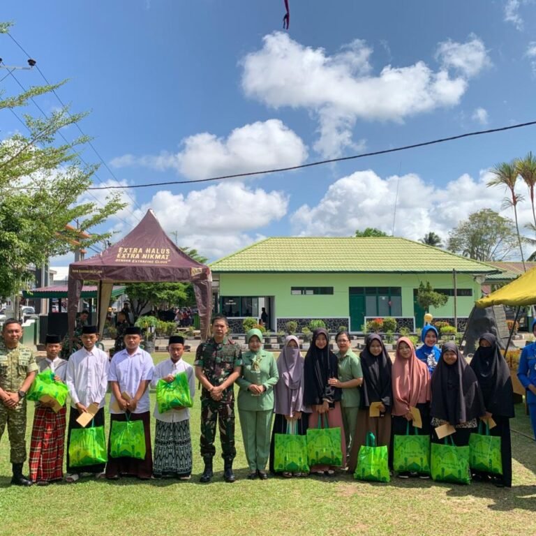 Kodim 1203/Ketapang Gelar Bazar Ramadhan Dan Penyaluran Bingkisan Idul Fitri 1447 H