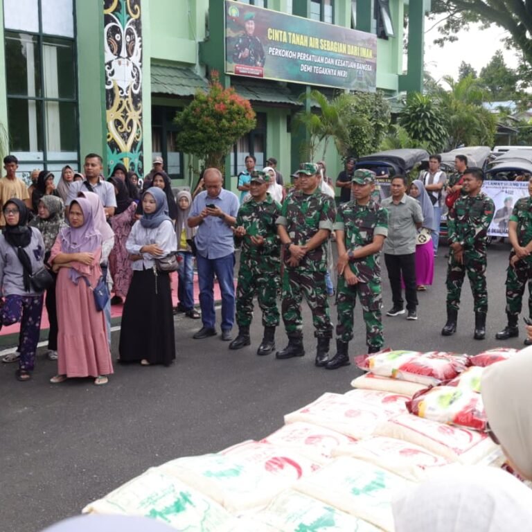 Momentum Ramadan, Kodim 1006/Banjar Berbagi kepada Mustahik