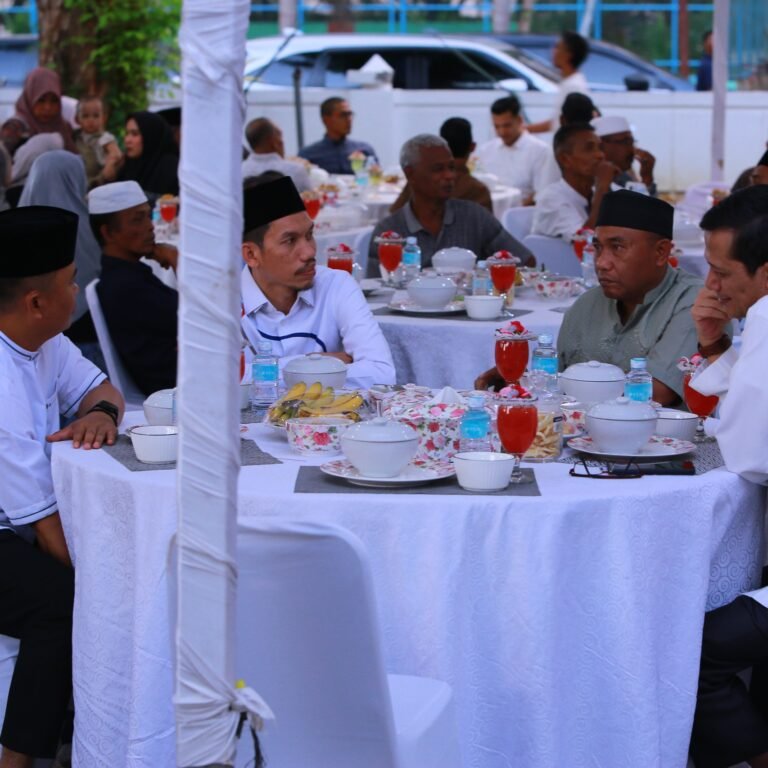 Danrem 012/TU Perkuat Hubungan Harmonis Melalui Buka Puasa Bersama