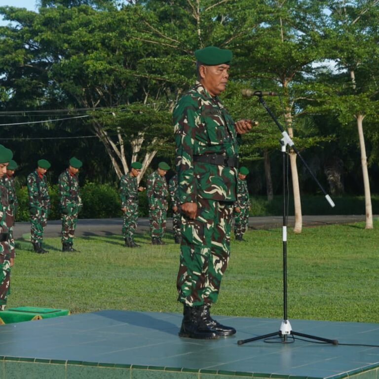 Upacara Mingguan Korem 012/TU Perkokoh Loyalitas dan Tanggung Jawab Prajurit
