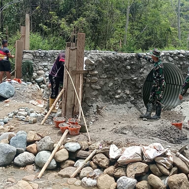 Pengecoran Tiang Selop Jembatan Aramco di Sikundo Gunakan Sistem Cakar Ayam