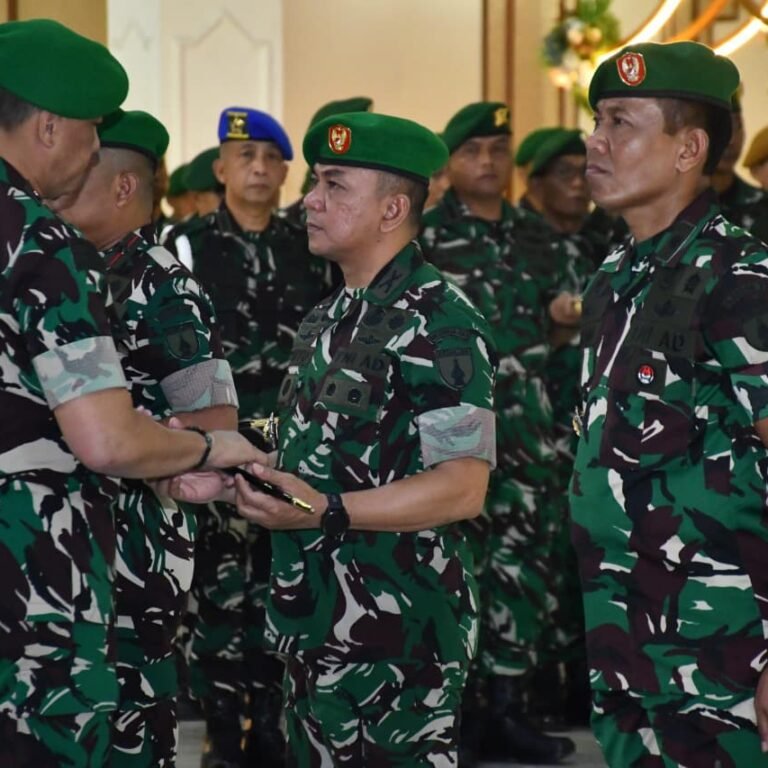 Pangdam Brawijaya Pimpin Pergantian Komando Korem 083/Baladhika Jaya yang Membawahi Malang hingga Banyuwangi