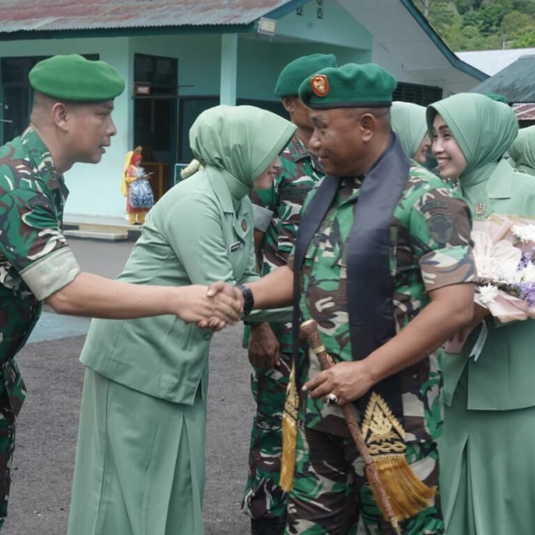 Danrem 012/TU Dorong Prajurit Jadi Solusi atas Kesulitan Masyarakat