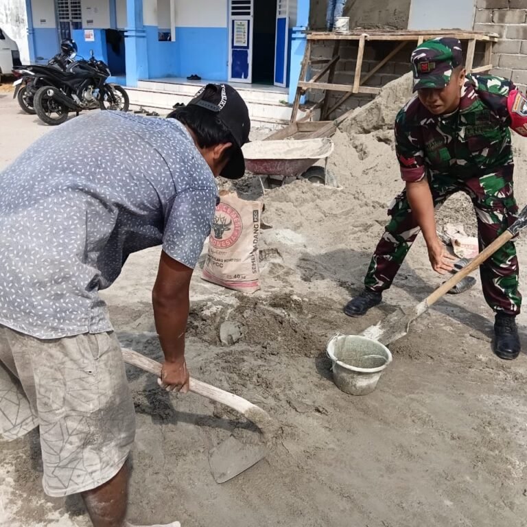 Babinsa Koramil Panga Bantu Pembangunan Ruang Istirahat dan Mushala di Dapur MBG Keude Panga