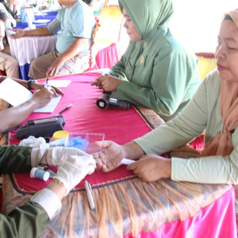 TNI Hadir di Tengah Rakyat: Pengobatan Gratis Warnai Hari Pertama TMMD ke-128 di Boalemo