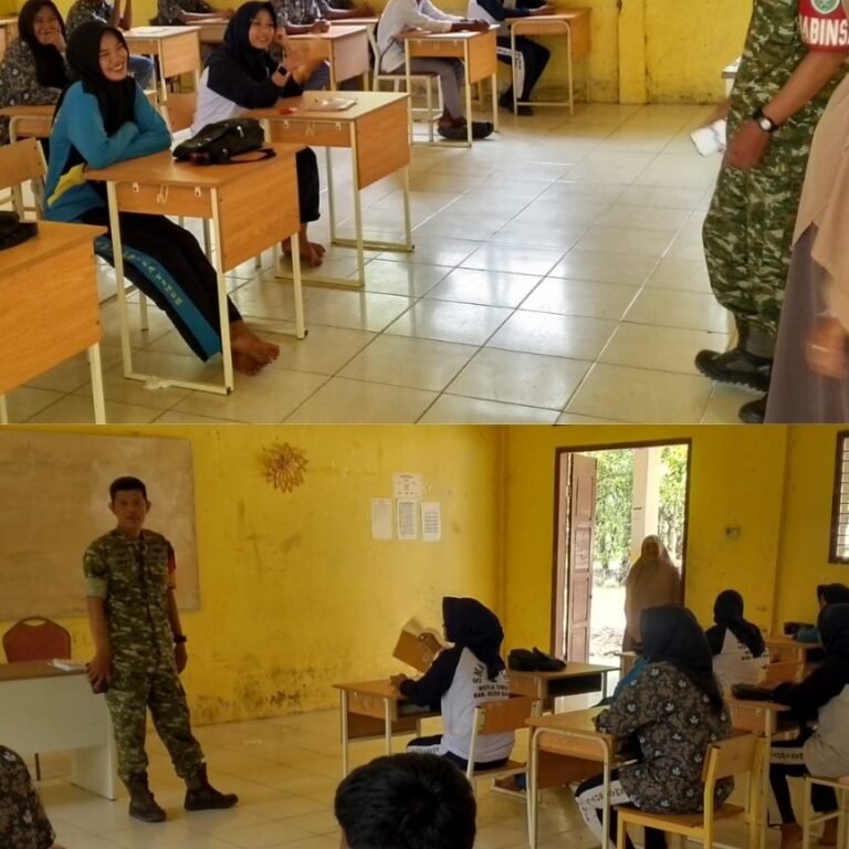Sertu Iwan Berikan Pembekalan Wawasan Kebangsaan di Sekolah Menengah Atas Woyla Timur
