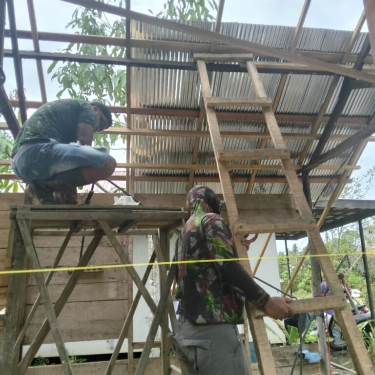 Bukan Cuma Jaga Malam, Pos Kamling TMMD di Simpur Ini Jadi Pusat Silaturahmi Warga