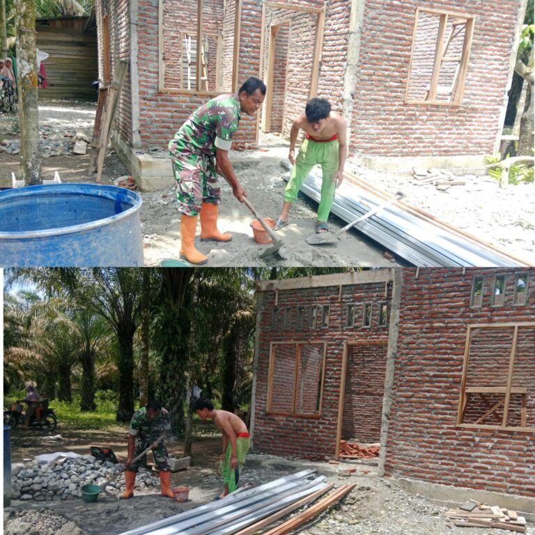 Kemanunggalan TNI dan Rakyat Terwujud Saat Babinsa Turun Tangan Bantu Pembangunan Rumah Warga