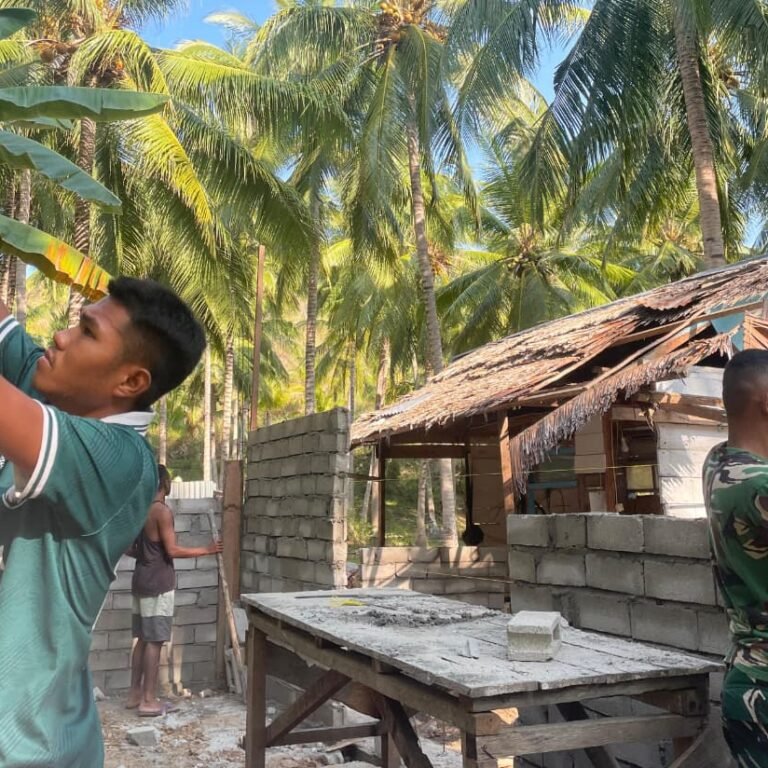 Proyek RTLH TMMD Boalemo Berjalan, Rumah Yansur Sumaila Mulai Direhab