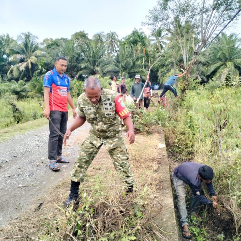 Serma M. Nasir Ajak Warga Jaga Kebersihan Lingkungan Lewat Jumat Bersih