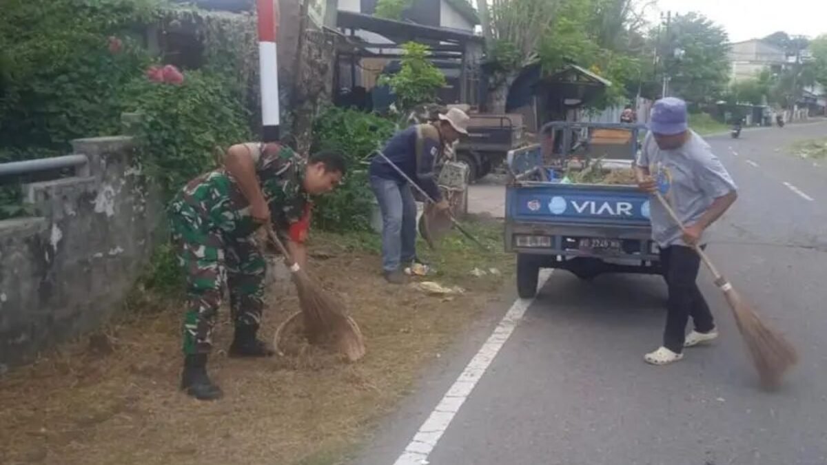 Semangat Kebersamaan Warnai Aksi Bersih Lingkungan di Jurong Pante Jaya Sabang