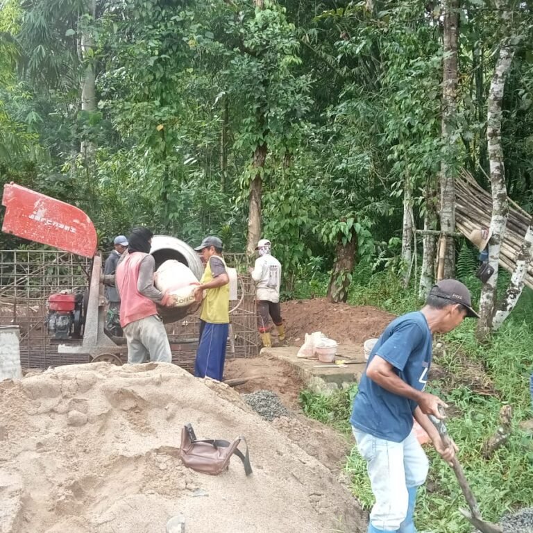 Kodim 1003/HSS Genjot Pembangunan Jembatan Garuda Penghubung Dusun Niih
