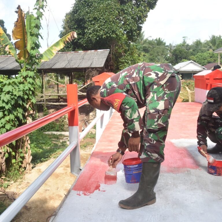 Kodim HSS dan Warga Gotong Royong Rampungkan Jembatan Perintis Garuda