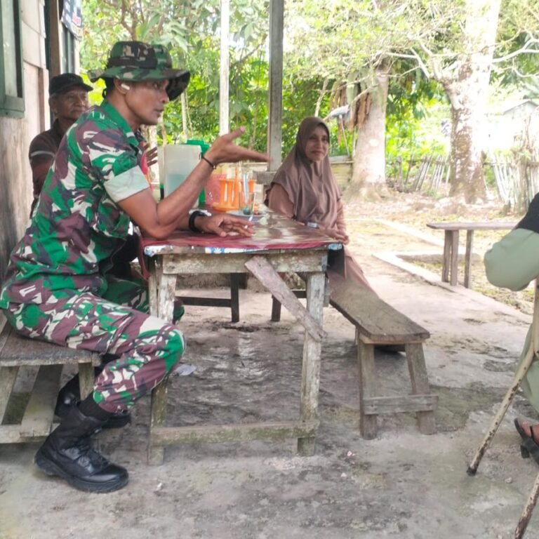 Babinsa Koramil 05/Simeulue Barat Bangun Hubungan Harmonis dengan Warga Binaan