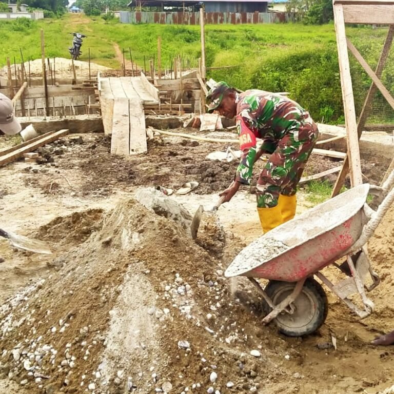Kodim 1707/Merauke Dukung Percepatan Pembangunan Jembatan Garuda di Distrik Kurik