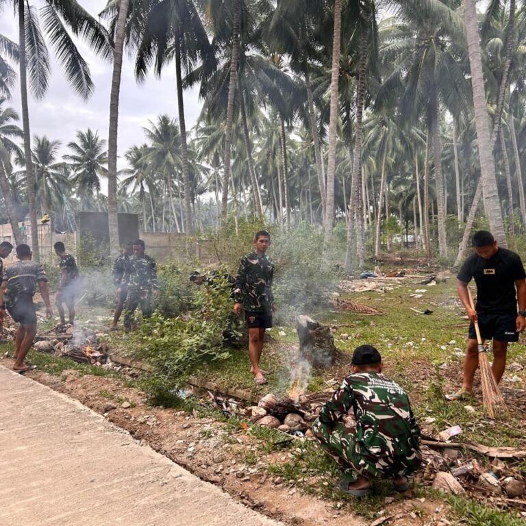 Jalan Rabat Beton Hutamonu Rampung, TMMD 128 Lanjutkan Aksi Bersih Lingkungan
