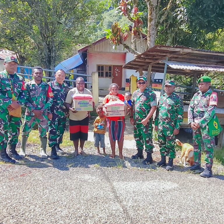 Danrem 182/JO Serahkan Tali Asih dan Pastikan Kesiapan Lahan KDKMP di Pegunungan Arfak