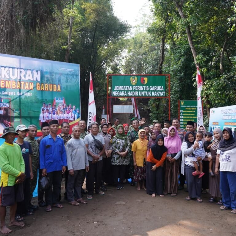 Jembatan Garuda di Blitar Resmi Dimanfaatkan, Dandim Sebut Dukung Akses dan Ekonomi Warga