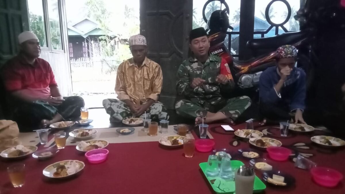 Hadir di Tengah Warga, Babinsa Koramil 1005-06/Belawang Perkuat Sinergi TNI dan Pemerintah Daerah