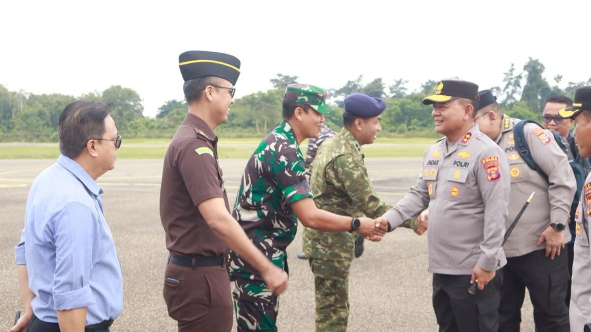 Danramil 0909-01/Sangatta Hadir dalam Penyambutan Kapolda Kaltim