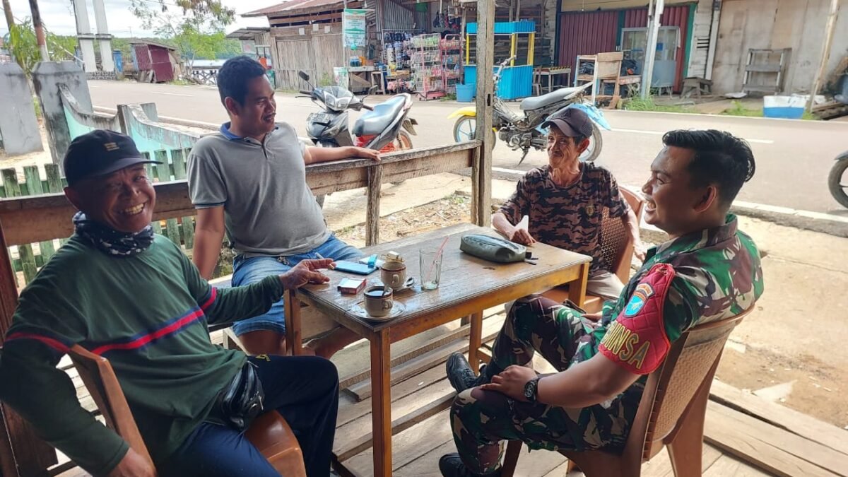Perkokoh Kemanunggalan, Babinsa Teluk Batang Gelar Komsos Bersama Warga Binaan