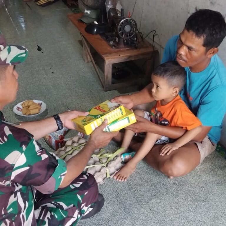 Cegah Stunting: Serka Yuyu Salurkan Telur dan Susu ke Abdurrahman Sidiq di Barito Kuala