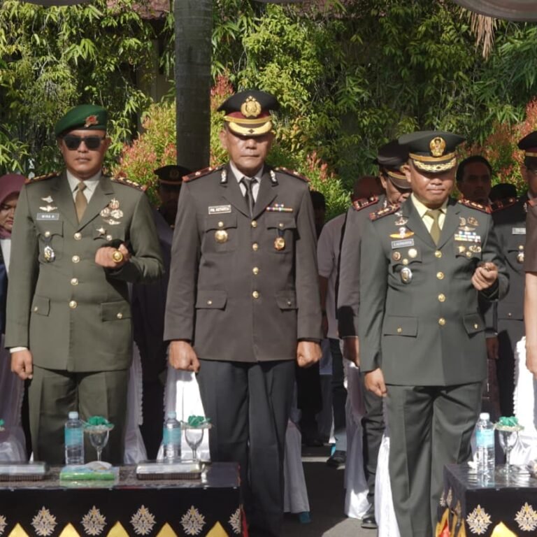 Prajurit Korem 012/TU dan Forkopimda Ikuti Upacara Pancasila dengan Khidmat