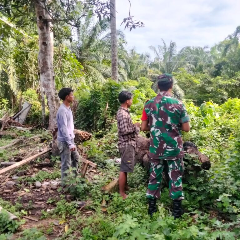 Babinsa Koramil Panga Gencarkan Sosialisasi Karhutla, Warga Diimbau Tidak Membakar Lahan