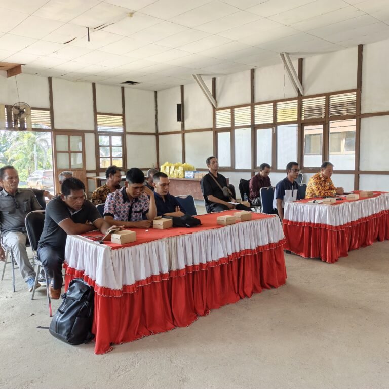 Bahas Pengelolaan Lahan PKH, Babinsa Manis Mata Hadiri Sosialisasi Bersama PT. BTP