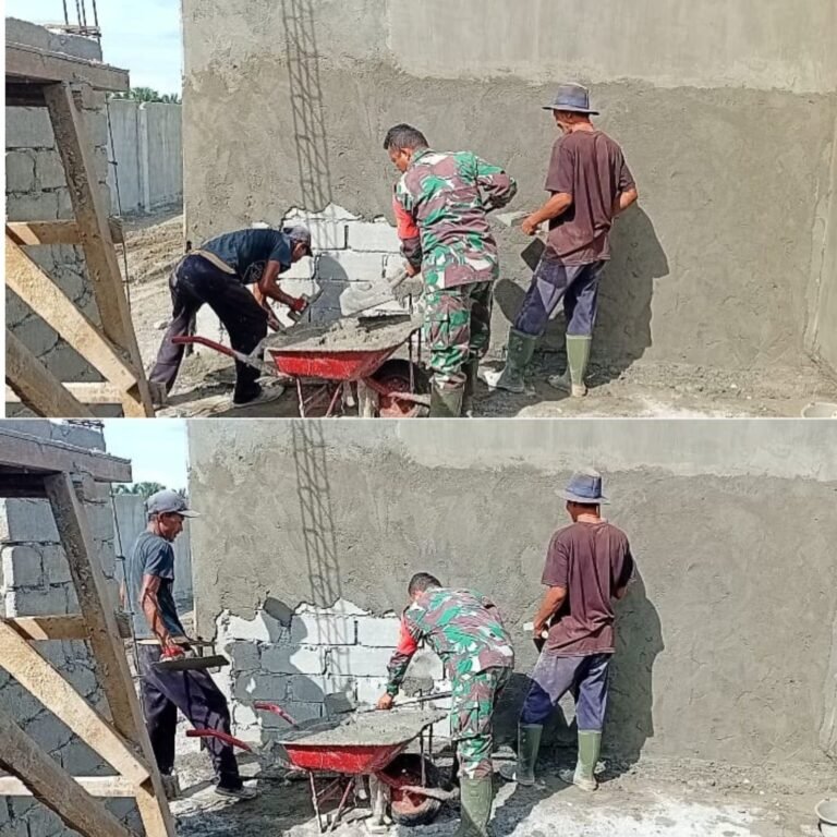 Wujud Kepedulian TNI, Koptu Azhari Gotong Royong Bangun Rumah Warga di Lhok Guci