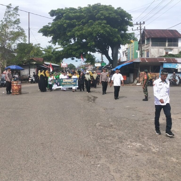 Semarak Tahun Baru Islam, Danramil Jaya Hadiri Pawai Karnaval 1 Muharram 1448 Hijriah di Aceh Jaya
