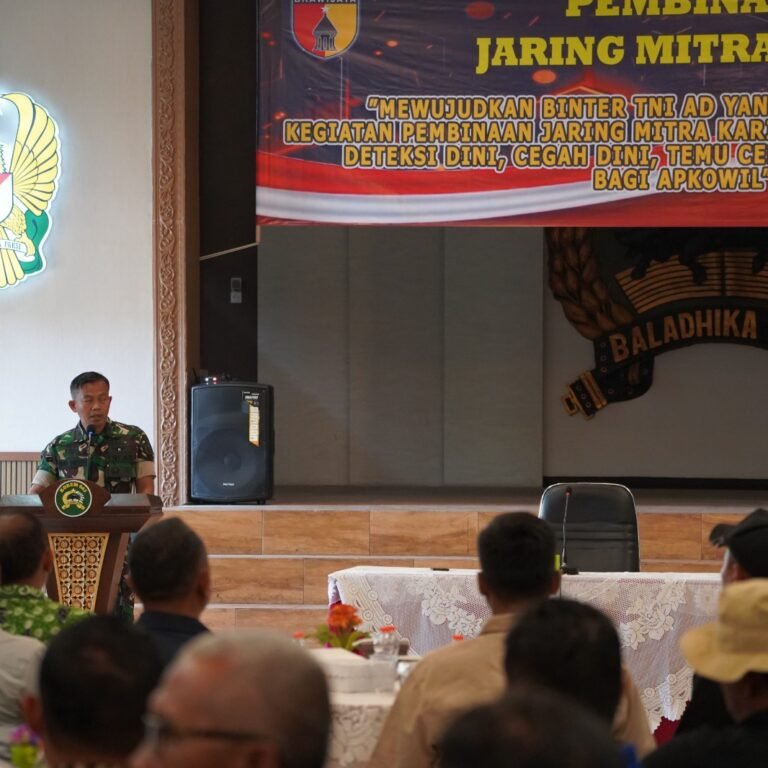 Korem 083/Bdj Bangun Jaringan Informasi Masyarakat untuk Cegah Dini Gangguan Wilayah