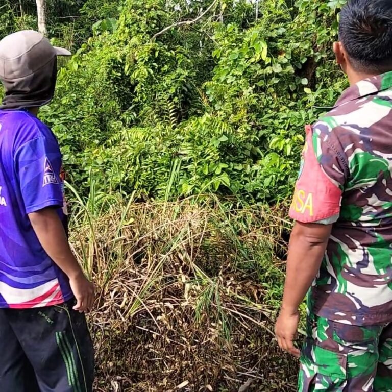 Patroli Karhutla Babinsa Teunom Tingkatkan Kesadaran Masyarakat Lindungi Lingkungan