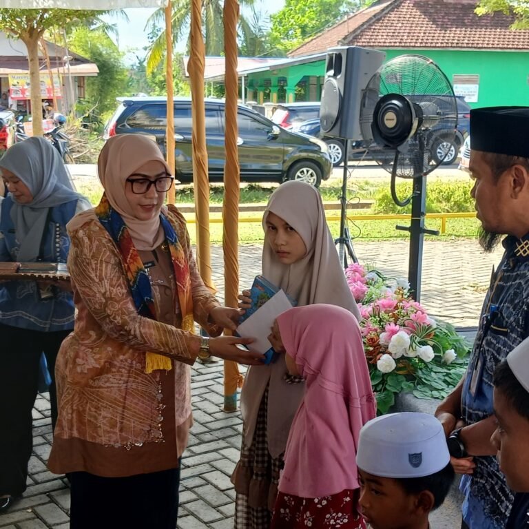 Letkol Inf Bambang Prasetyo Prabujaya Hadiri Santunan Anak Yatim