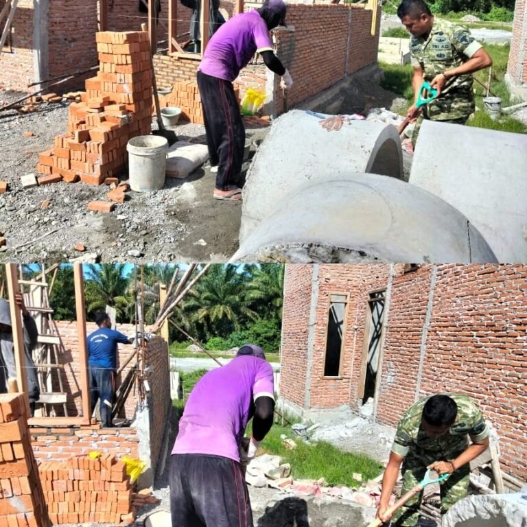 Bangun Rumah Bersama Warga, Babinsa Aceh Barat Pererat Silaturahmi dan Kemanunggalan TNI-Rakyat