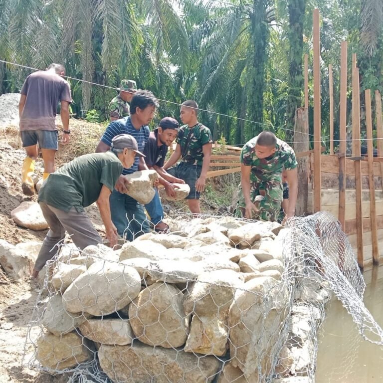 Pembangunan Jembatan Perintis Garuda di Subulussalam Menunjukkan Semangat Kemanunggalan TNI dan Rakyat