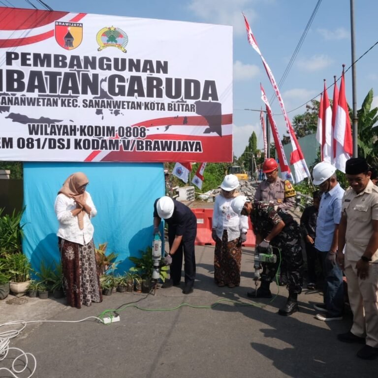Kota Blitar: Pembangunan Jembatan Garuda Melalui Acara Kenduri Warga