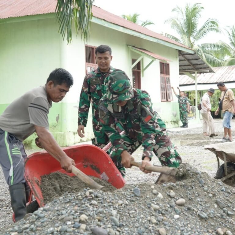 Kapten Caj Tri Soesanto Pimpin Gotong Royong Ajenrem 012/TU