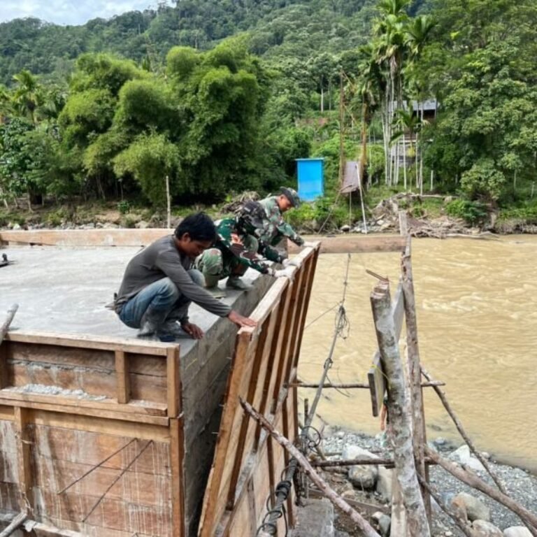 Pembangunan Jembatan Perintis di Beutong Ateuh Banggalang, Personel TNI Berkontribusi