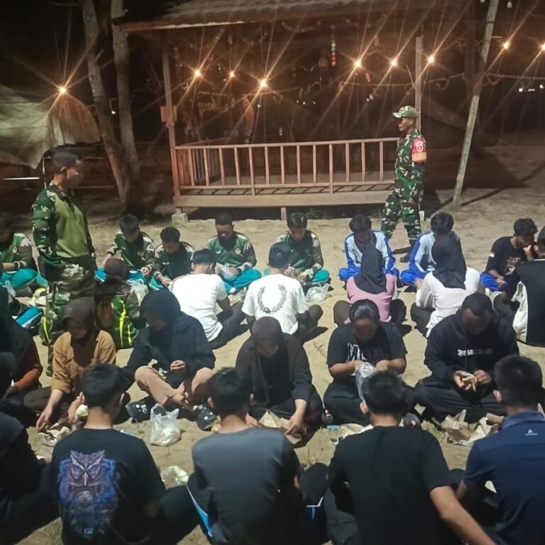 Penutupan Kegiatan KKRI Kodim 0909/Kutai Timur Dilakukan Danramil 0909-06/Bengalon Kapten Inf Sajani L.T. Untuk Pelajar SMA/SMK