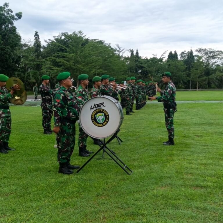 Upacara Senin di Makorem 012/Teuku Umar Jadi Momentum Penguatan Nasionalisme Prajurit dan ASN