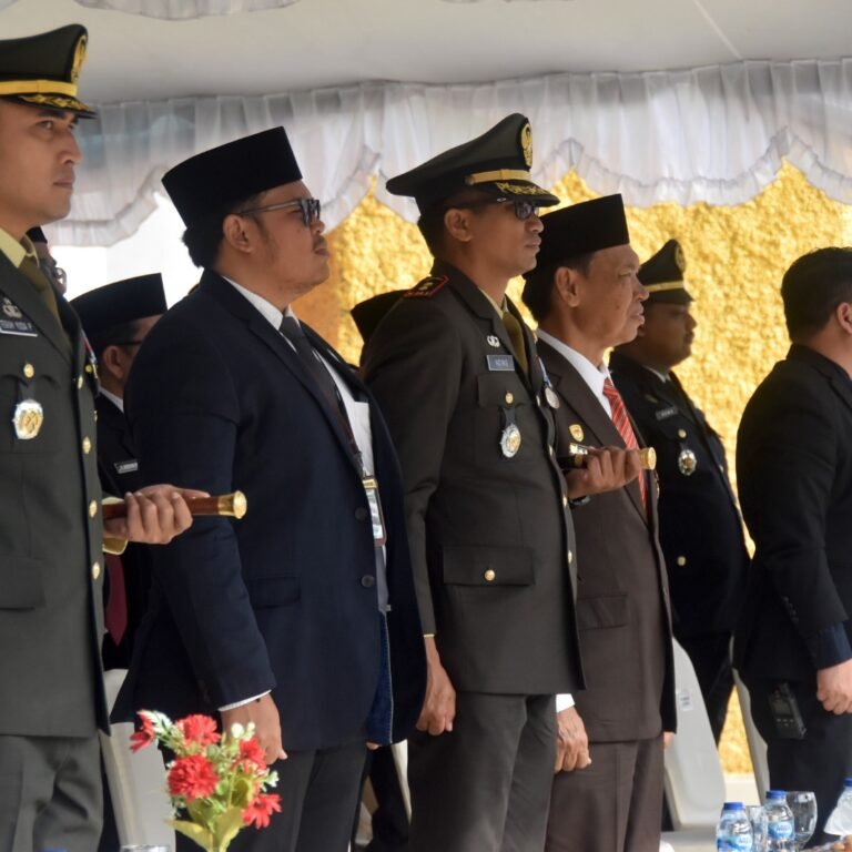 Dandim 1003/HSS Hadiri Upacara Hari Bhayangkara Ke-80, Perkuat Sinergitas TNI-Polri
