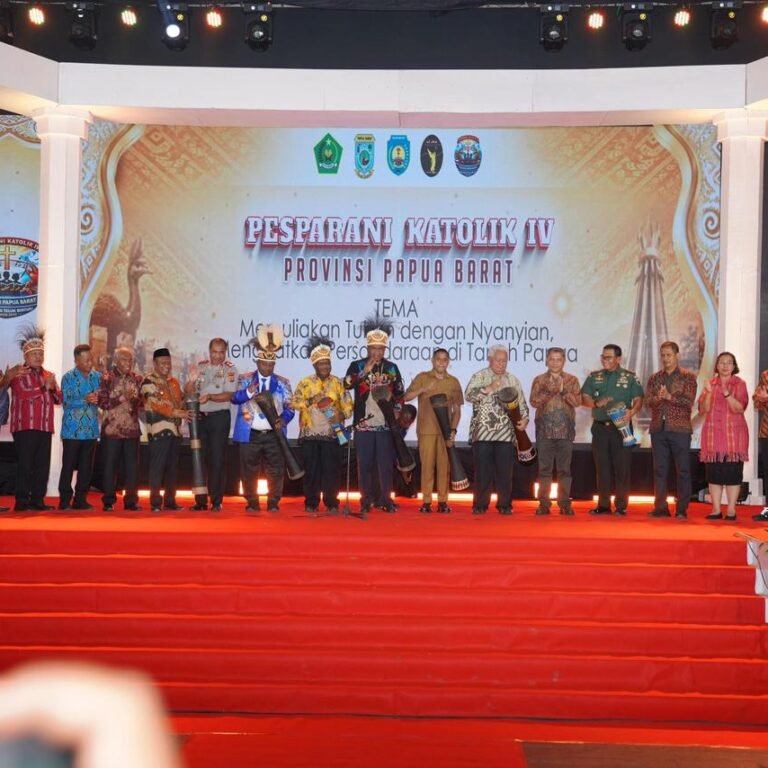 Danrem 182/JO Dukung Pesparani Katolik IV sebagai Wadah Persatuan Masyarakat Papua Barat