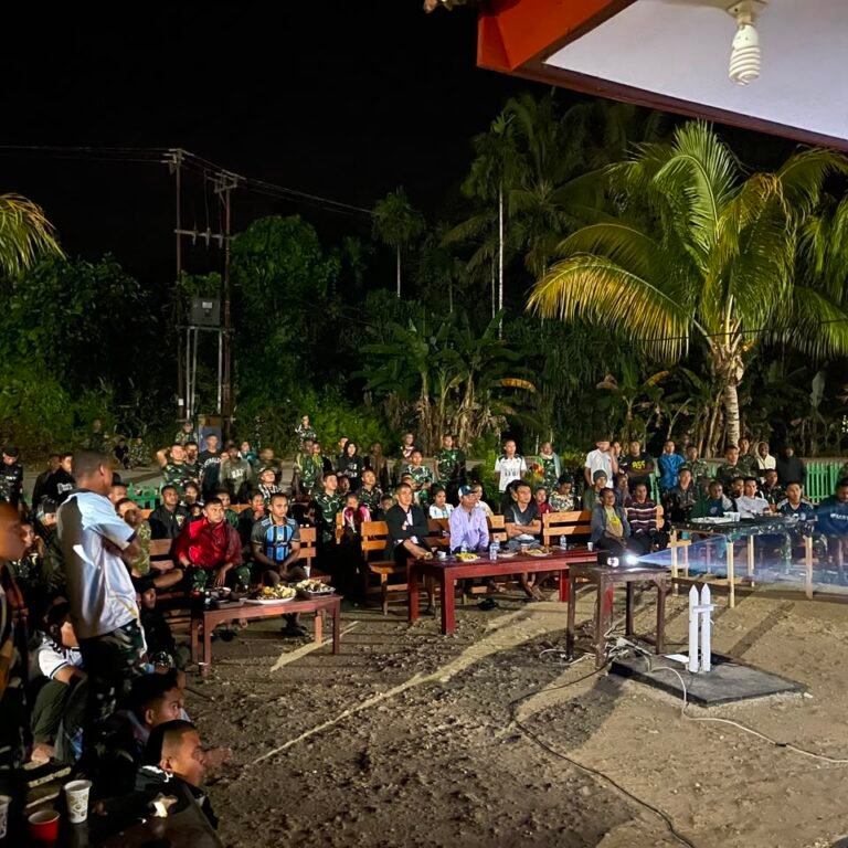 Yonif TP 859/RBK Gelar Nobar Argentina vs Mesir, Pererat Kemanunggalan TNI dan Rakyat